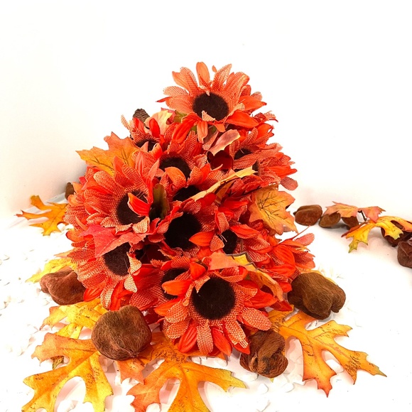 Cornucopia Centerpiece. - Picture 3 of 6